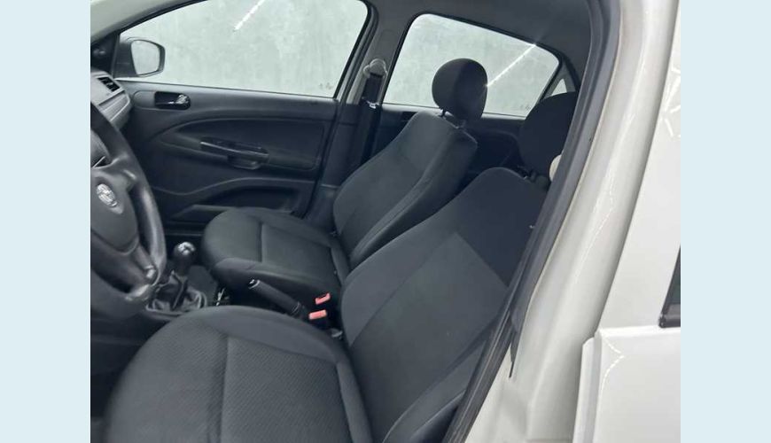VOLKSWAGEN GOL 1.0 12V FLEX - BRANCO - 2023 Foto 6 (Grande)