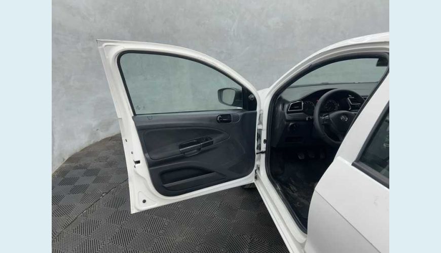 VOLKSWAGEN GOL 1.0 12V FLEX - BRANCO - 2023 Foto 6 (Grande)