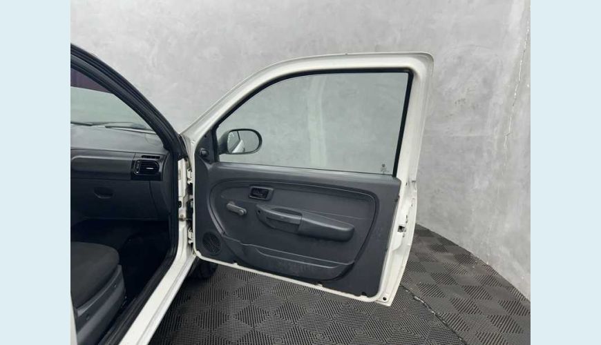 FIAT STRADA HARD WORKING 1.4 FLEX CD - BRANCO - 2020 Foto 6 (Grande)