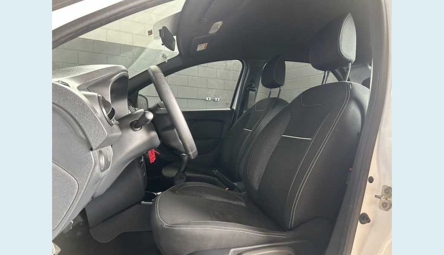 RENAULT LOGAN ZEN 1.0 - BRANCO - 2025 Foto 6 (Grande)