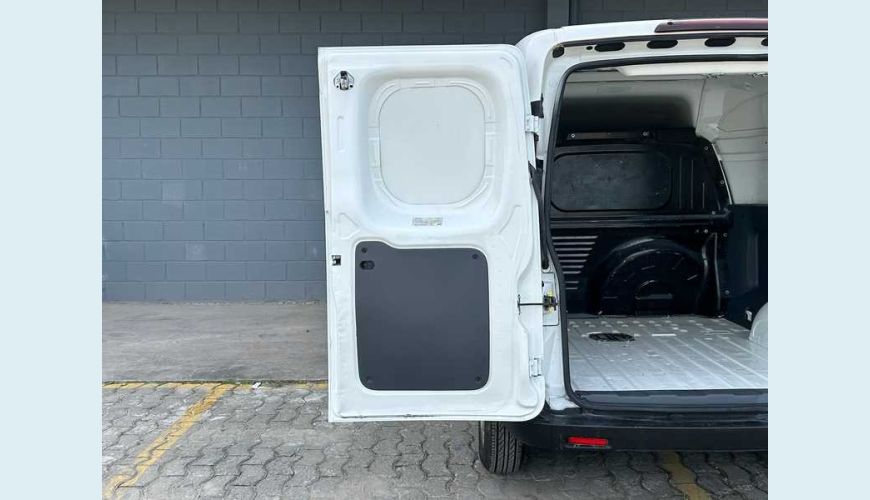 FIAT FIORINO 1.4 ENDURANCE FLEX - BRANCO - 2023 Foto 6 (Grande)