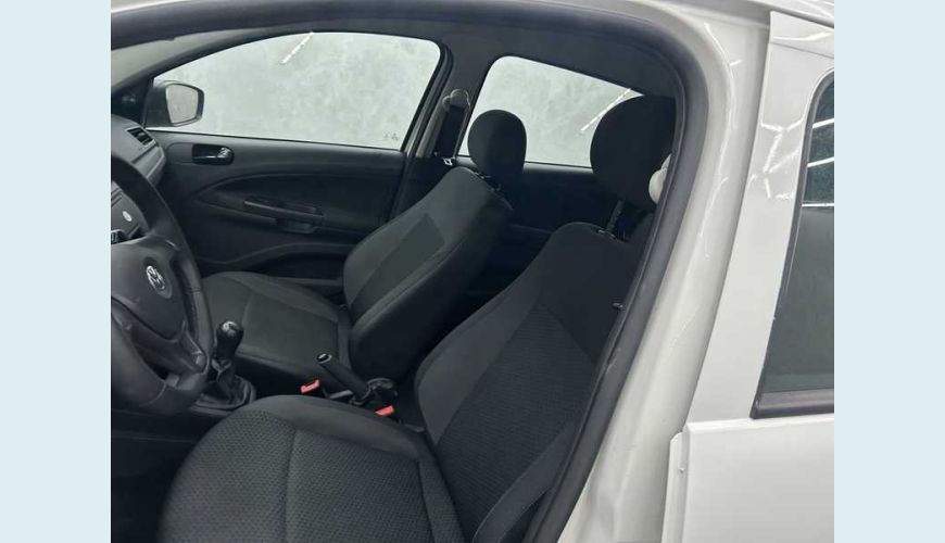 VOLKSWAGEN GOL 1.0 12V FLEX - BRANCO - 2023 Foto 6 (Grande)