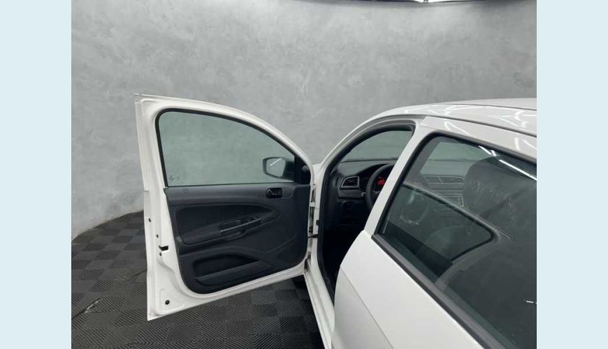 VOLKSWAGEN VOYAGE 1.0 MPI FLEX - BRANCO - 2023 Foto 6 (Grande)
