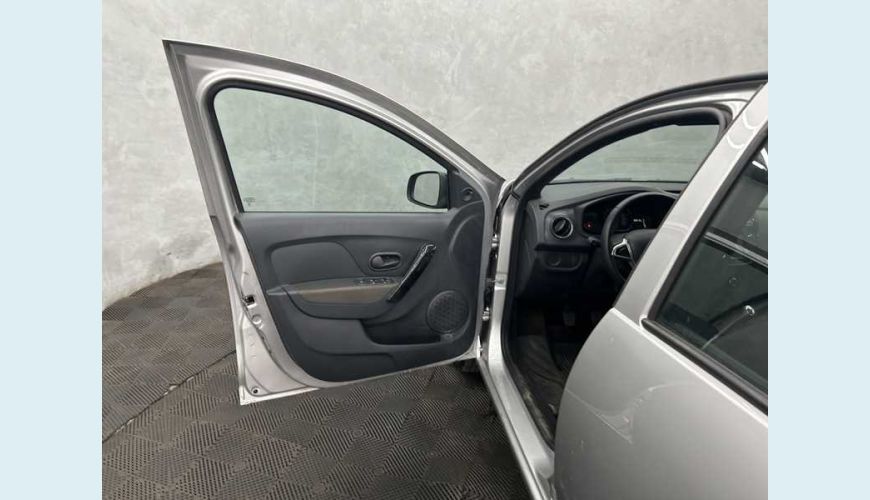 RENAULT LOGAN ZEN 1.0 - PRATA - 2024 Foto 6 (Grande)
