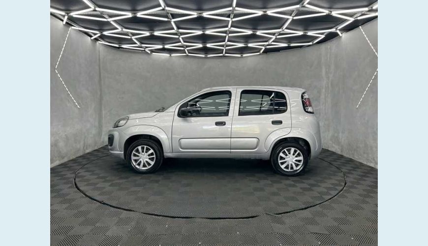 FIAT UNO ATTRACTIVE 1.0 8V FLEX 4P - PRATA - 2020 Foto 6 (Grande)
