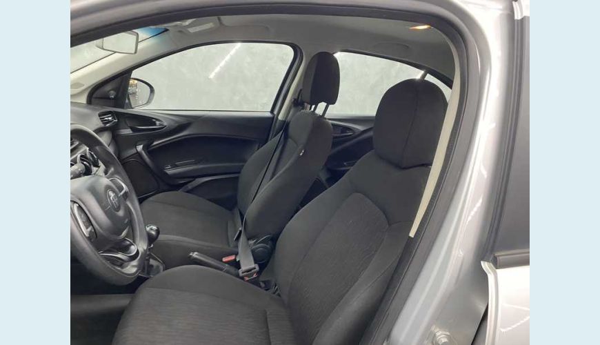 FIAT CRONOS 1.3 - PRATA - 2022 Foto 6 (Grande)