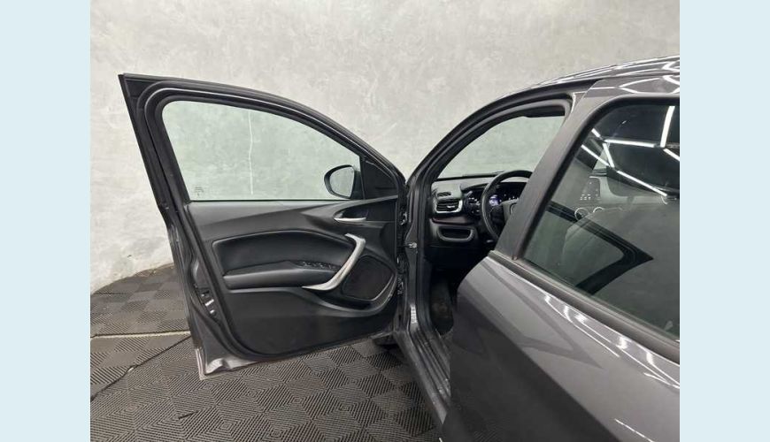 FIAT CRONOS PRECISION 1.3 - CINZA - 2024 Foto 6 (Grande)