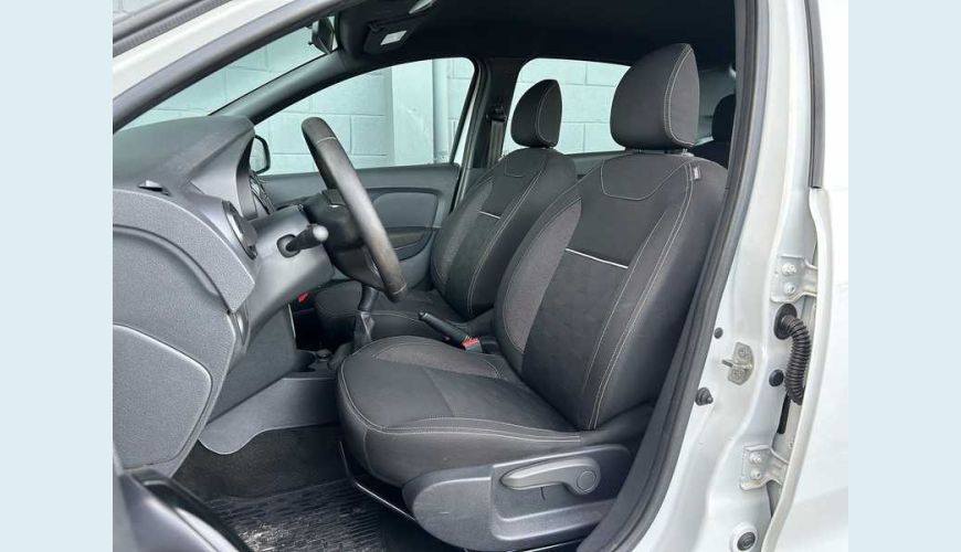 RENAULT LOGAN ZEN 1.0 - BRANCO - 2025 Foto 6 (Grande)