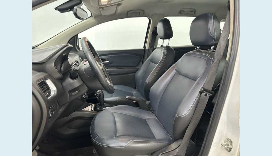 CHEVROLET SPIN PREMIER 1.8 (AUT.) - BRANCO - 2023 Foto 6 (Grande)