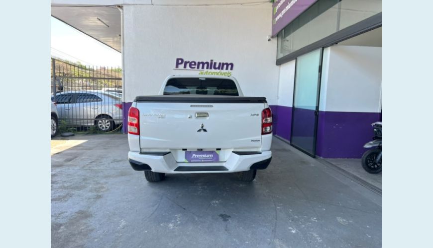 MITSUBISHI L200 TRITON - BRANCO - 2018 Foto 6 (Grande)