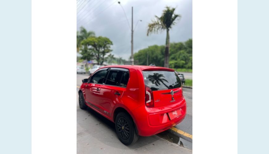 VOLKSWAGEN UP FLEX MANUAL 2P - VERMELHO - 2017 Foto 6 (Grande)