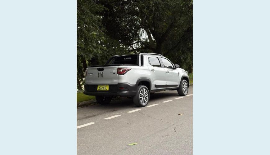 FIAT STRADA VOLCANO 13AT - PRATA - 2025 Foto 6 (Grande)