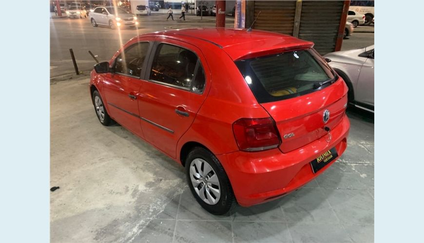 VOLKSWAGEN GOL 1.6 MSI TOTALFLEX TRENDLINE 4P MANUAL - VERMELHO - 2017 Foto 7 (Grande)
