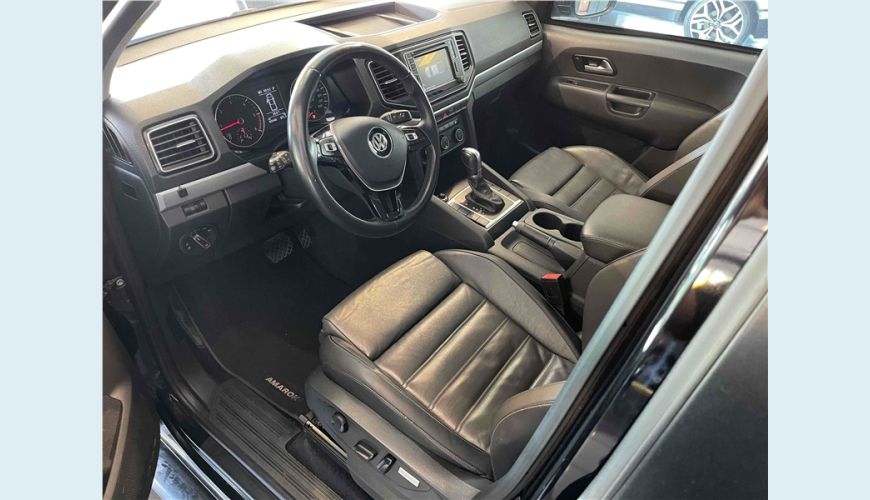 VOLKSWAGEN AMAROK 2.0 HIGHLINE 4X4 CD 16V TURBO INTERCOOLER DIESEL 4P AUT. - PRETO - 2018 Foto 7 (Grande)