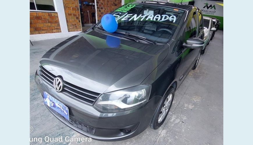VOLKSWAGEN FOX 1.6 MI 8V FLEX 4P MANUAL - CINZA - 2013 Foto 7 (Grande)