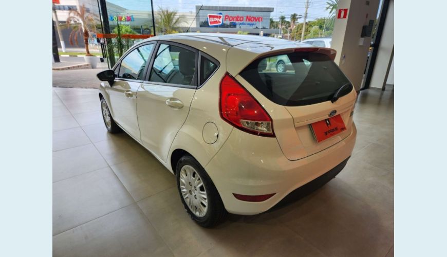 FORD FIESTA 1.6 SE HATCH 16V FLEX 4P MANUAL - BRANCO - 2017 Foto 7 (Grande)