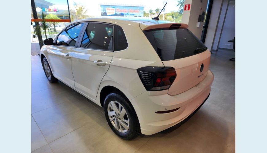 VOLKSWAGEN POLO 1.0 170 TSI COMFORTLINE AUT. - BRANCO - 2024 Foto 7 (Grande)