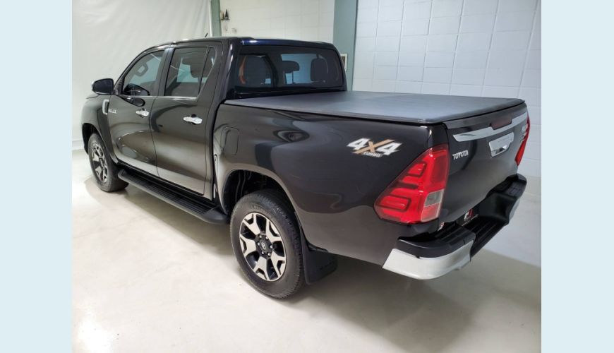 TOYOTA HILUX 2.8 SRX 4X4 CD 16V DIESEL 4P AUT. - PRETO - 2020 Foto 7 (Grande)