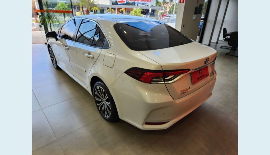 TOYOTA COROLLA 1.8 VVT-I HYBRID FLEX ALTIS PREMIUM CVT - BRANCO - 2022 Foto 7 (Grande)