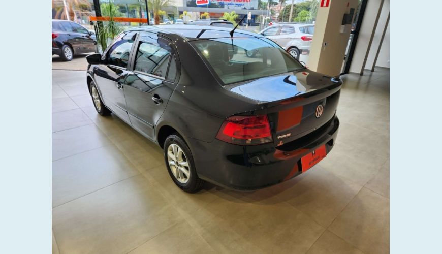 VOLKSWAGEN VOYAGE 1.6 MI TREND 8V FLEX 4P MANUAL - PRETO - 2013 Foto 7 (Grande)