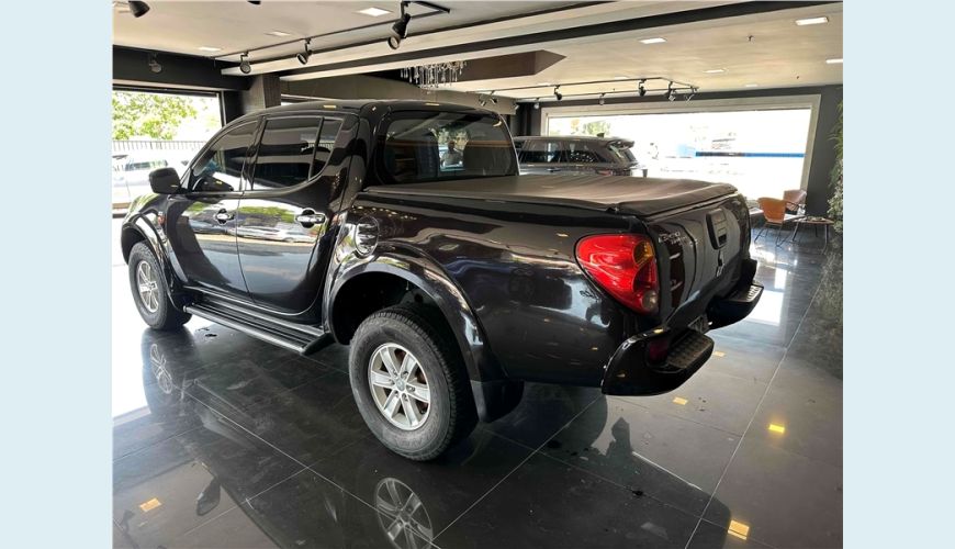 MITSUBISHI L200 TRITON 3.2 HPE 4X4 CD 16V TURBO INTERCOOLER DIESEL 4P AUT. - N/D - 2010 Foto 7 (Grande)