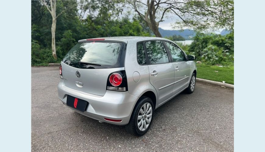 VOLKSWAGEN POLO 1.6 MI 8V FLEX 4P MANUAL - N/D - 2014 Foto 7 (Grande)