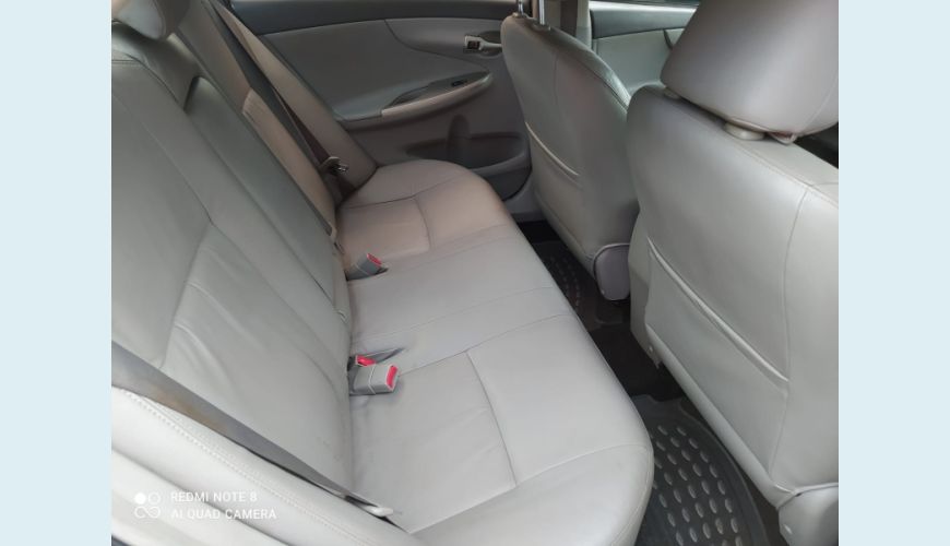 TOYOTA COROLLA GLI 1.8 FLEX 16V AUT. - PRATA - 2013 Foto 7 (Grande)