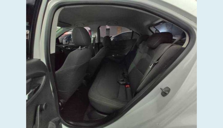 CHEVROLET ONIX 1.4 LT SPE/4 - BRANCO - 2013 Foto 7 (Grande)