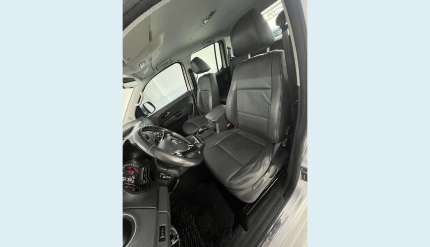 VOLKSWAGEN AMAROK 2.0 HIGHLINE 4X4 CD 16V TURBO INTERCOOLER DIESEL 4P AUT. - PRATA - 2016 Foto 7 (Grande)