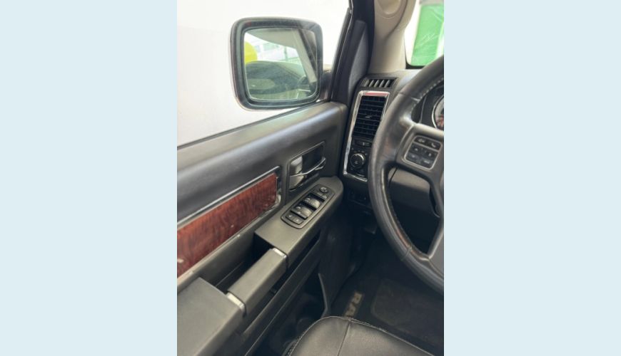DODGE RAM 6.7 2500 LARAMIE 4X4 CD I6 TURBO DIESEL 4P AUT. - CINZA - 2012 Foto 7 (Grande)