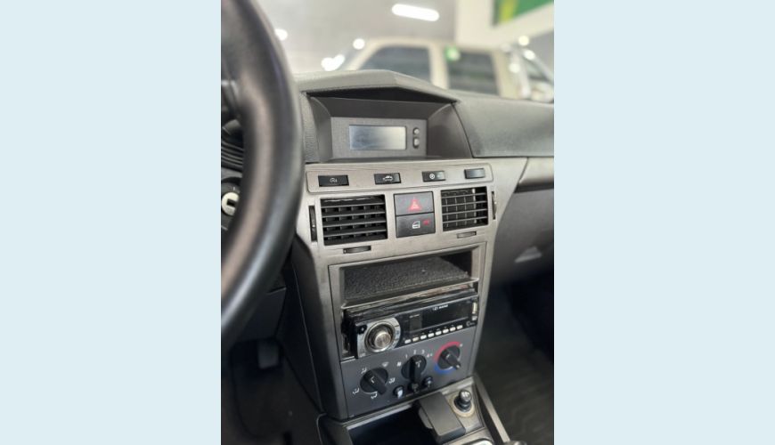 CHEVROLET VECTRA 2.0 MPFI EXPRESSION 8V FLEX 4P MANUAL - PRATA - 2009 Foto 7 (Grande)