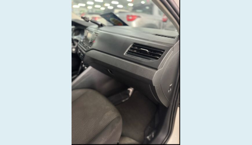 VOLKSWAGEN POLO 1.6 MSI TOTAL FLEX MANUAL - BRANCO - 2021 Foto 7 (Grande)