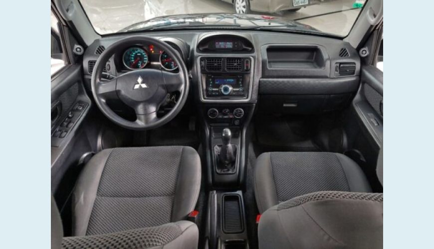MITSUBISHI PAJERO TR4 2.0 4X2 16V 140CV FLEX 4P MANUAL - PRETO - 2012 Foto 7 (Grande)