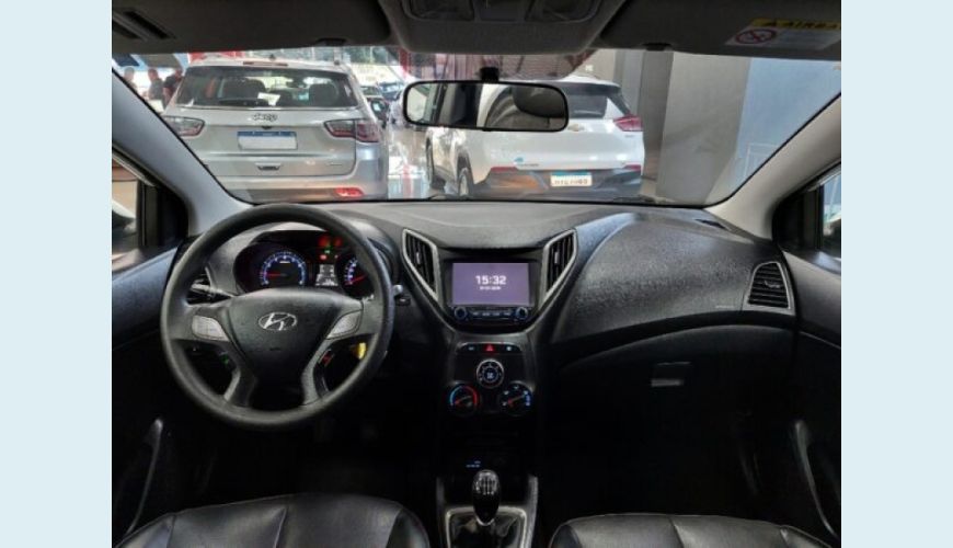 HYUNDAI HB 20 1.6 COMFORT PLUS 16V FLEX 4P MANUAL - BRANCO - 2017 Foto 7 (Grande)