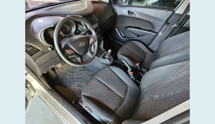 HYUNDAI HB 20 1.0 COMFORT 12V FLEX 4P MANUAL - N/D - 2017 Foto 7 (Grande)