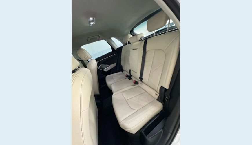 AUDI Q3 1.4 35 TFSI PRESTIGE S TRONIC - BRANCO - 2021 Foto 7 (Grande)