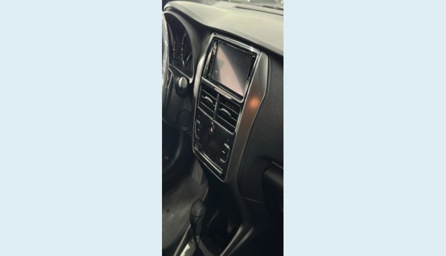 TOYOTA YARIS 1.5 16V FLEX XS CONNECT MULTIDRIVE - PRETO - 2023 Foto 7 (Grande)
