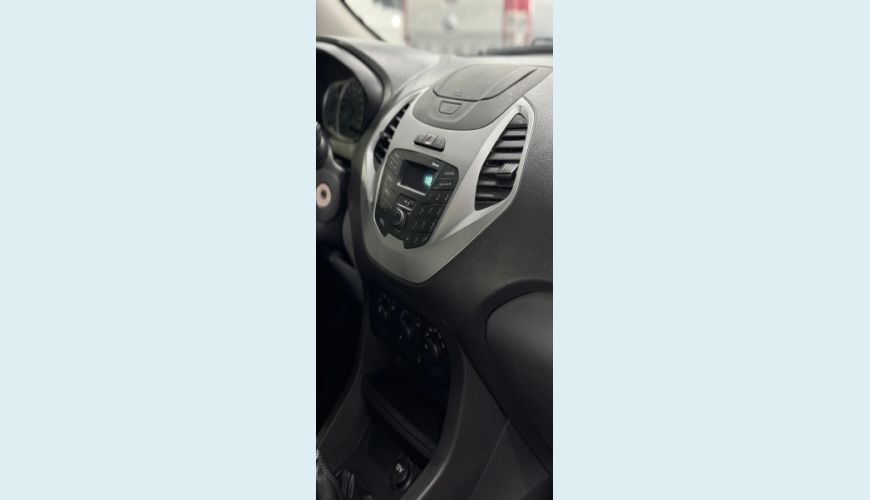 FORD KA 1.0 TI-VCT FLEX SE MANUAL - BRANCO - 2016 Foto 7 (Grande)
