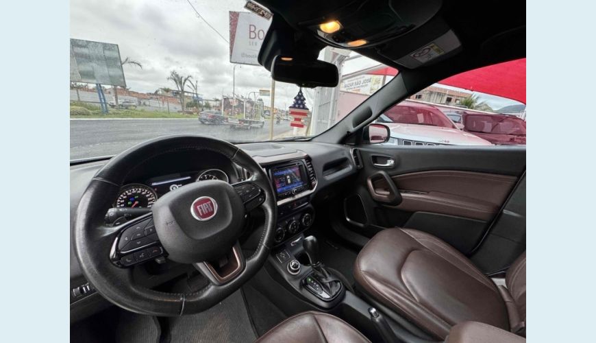 FIAT TORO 2.0 16V TURBO DIESEL RANCH 4WD AT9 - BRANCO - 2019 Foto 7 (Grande)