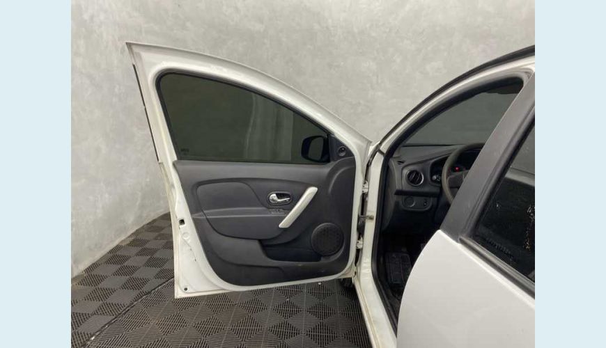 RENAULT SANDERO EXPRESSION 1.0 12V SCE FLEX - BRANCO - 2018 Foto 7 (Grande)
