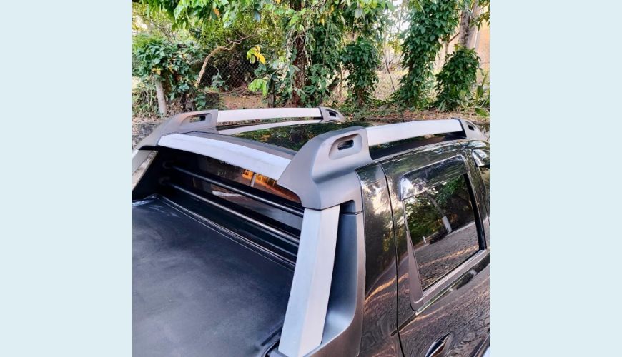 RENAULT DUSTER OROCH DYNAMIQUE 2.0 MANUAL - PRETO - 2016 Foto 7 (Grande)