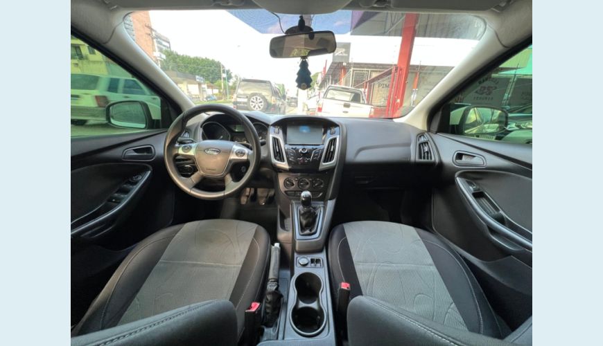FORD FOCUS 1.6 S/SE/SE PLUS FLEX 8V/16V 5P - BRANCO - 2015 Foto 7 (Grande)