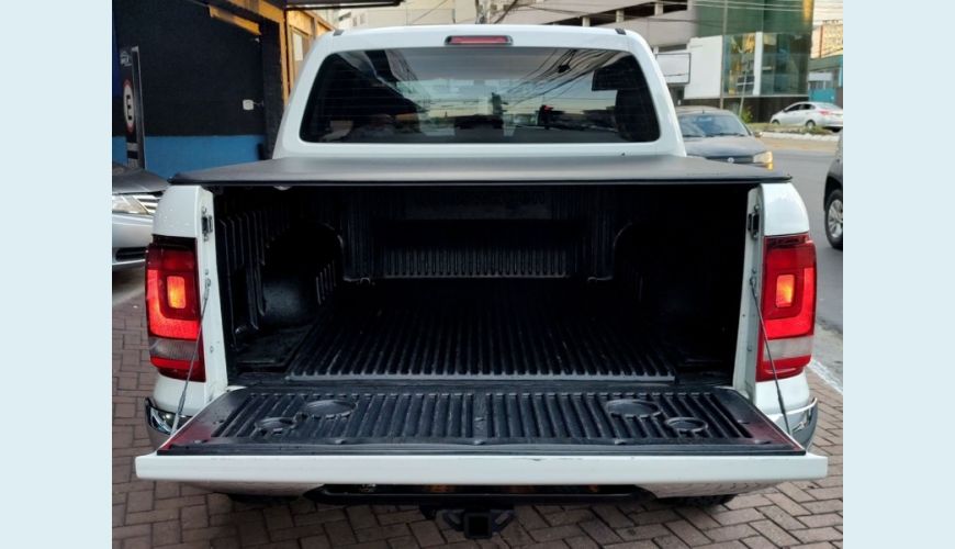 VOLKSWAGEN AMAROK HIGHLINE CD 3.0 4X4 TB DIES. AUT. - BRANCO - 2021 Foto 7 (Grande)