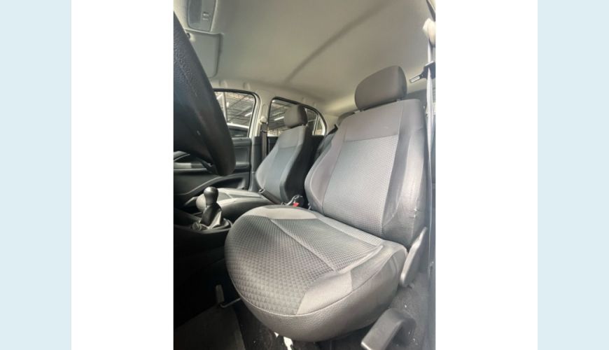 VOLKSWAGEN GOL - BRANCO - 2022 Foto 7 (Grande)