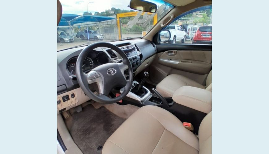 TOYOTA HILUX 2.7 SR 4X2 16V FLEX 4P MANUAL - BRANCO - 2014 Foto 7 (Grande)