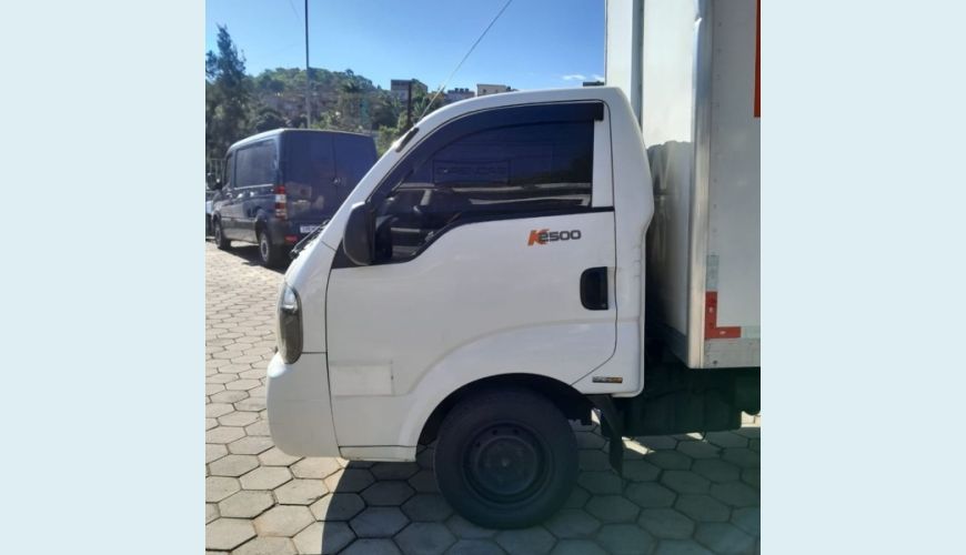 KIA BONGO 2.5 K-2500 4X2 CS TURBO DIESEL 2P MANUAL - BRANCO - 2014 Foto 7 (Grande)