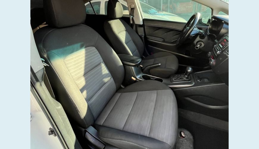 KIA CERATO 1.6 16V AUT. - BRANCO - 2016 Foto 7 (Grande)