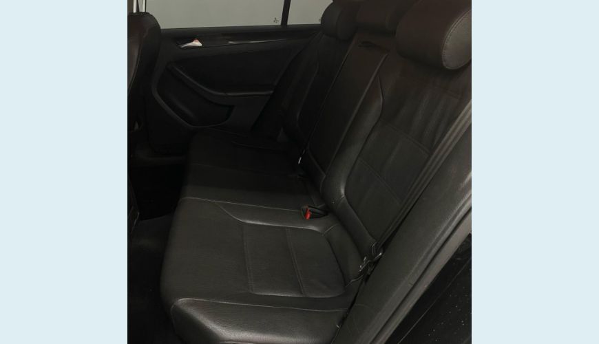 VOLKSWAGEN JETTA 2.0 - PRETO - 2012 Foto 7 (Grande)