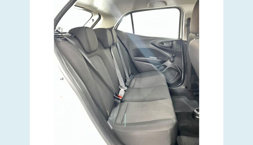 FIAT ARGO - BRANCO - 2023 Foto 7 (Grande)
