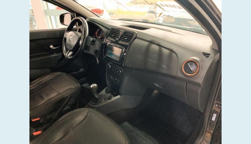 RENAULT SANDERO STEP 16R - PRETO - 2016 Foto 7 (Grande)